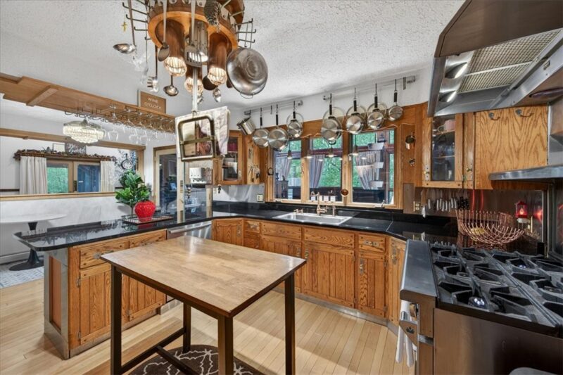 11 Kevin Circle — photo 8