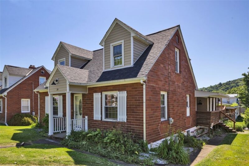 24 Taylor Ave — photo 3