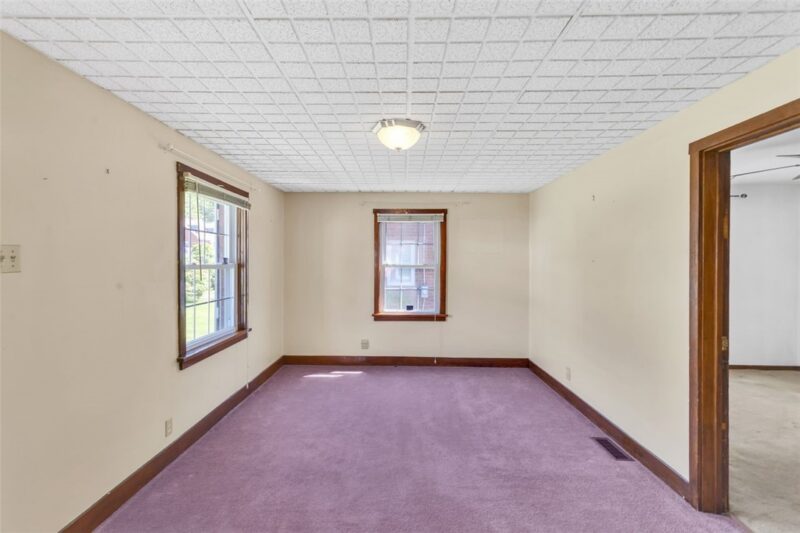 24 Taylor Ave — photo 5