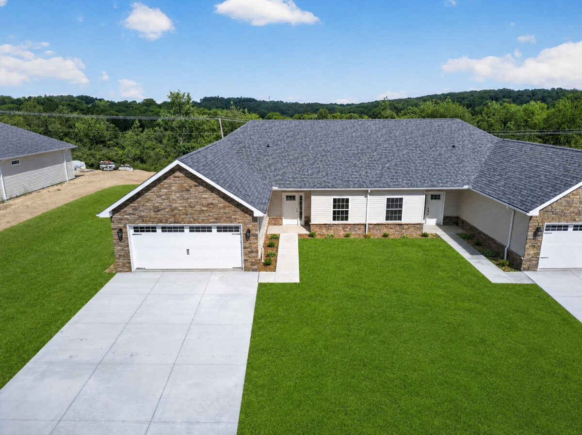 344 Cherokee Drive — photo 1