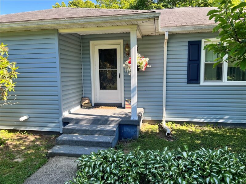 11 Evergreen Dr — photo 2