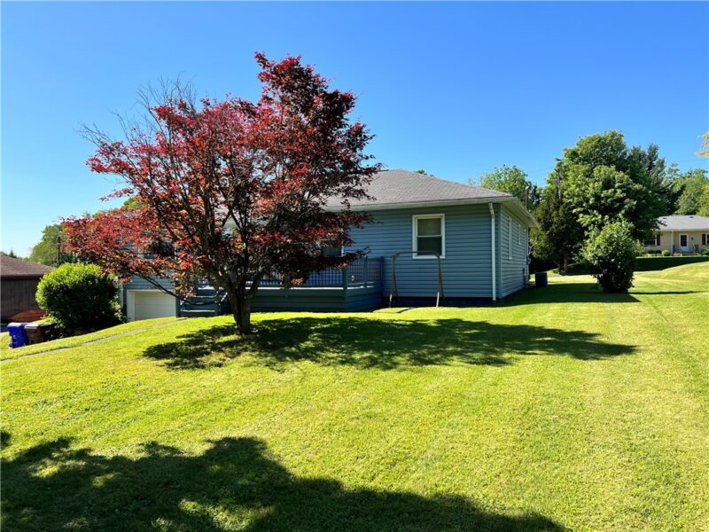 11 Evergreen Dr — photo 4