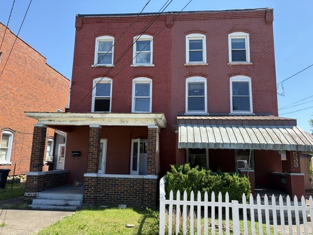 531 1st St — photo 1