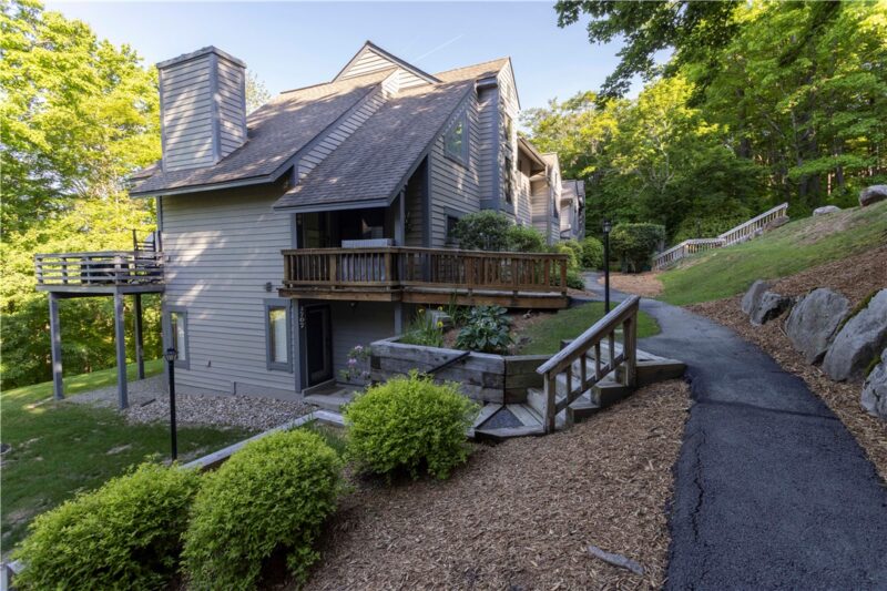 3707 Swiss Mountain Drive — photo 2