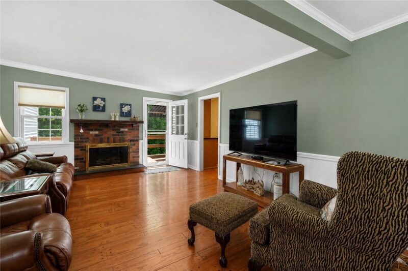179 Roscommon Pl — photo 6