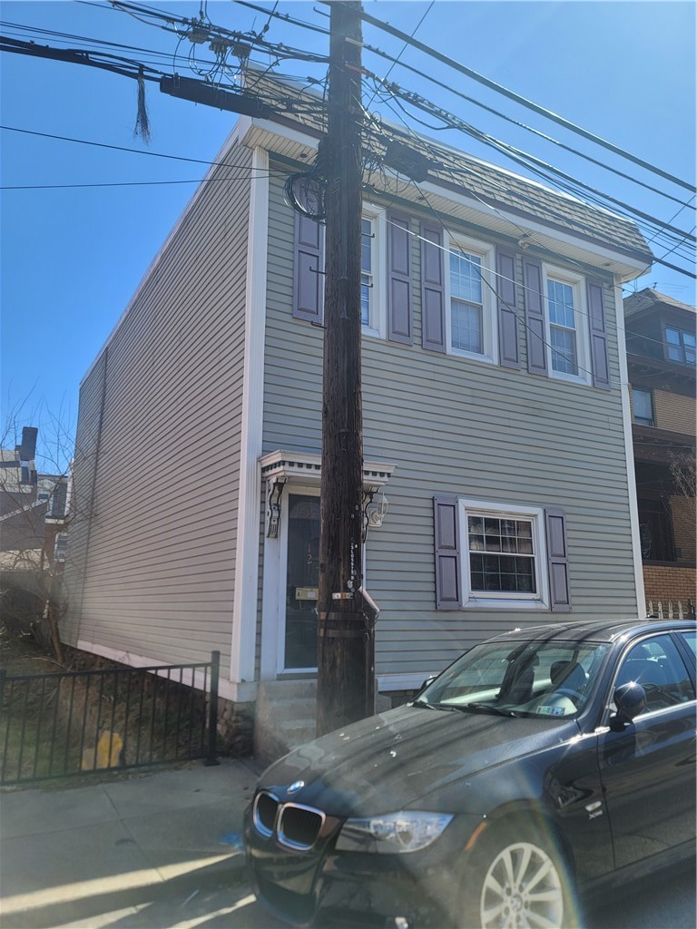 121 S 12th St — photo 2