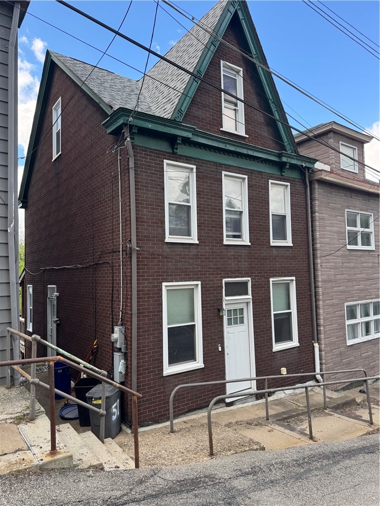 51 Sterling St — photo 1