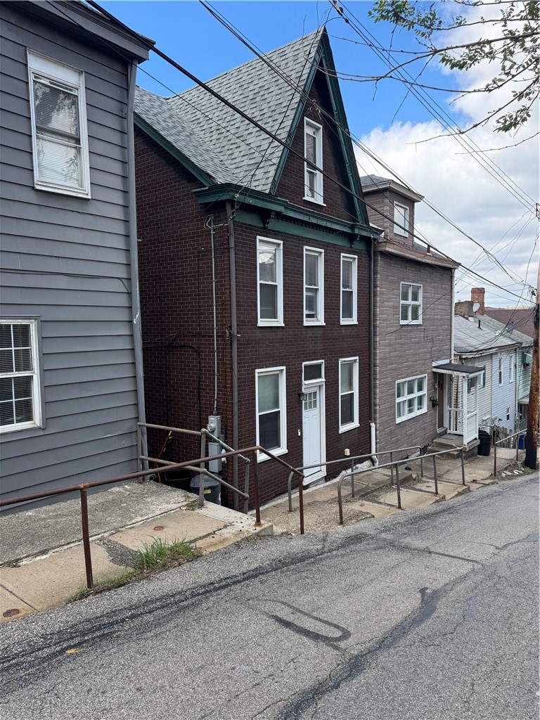 51 Sterling St — photo 2