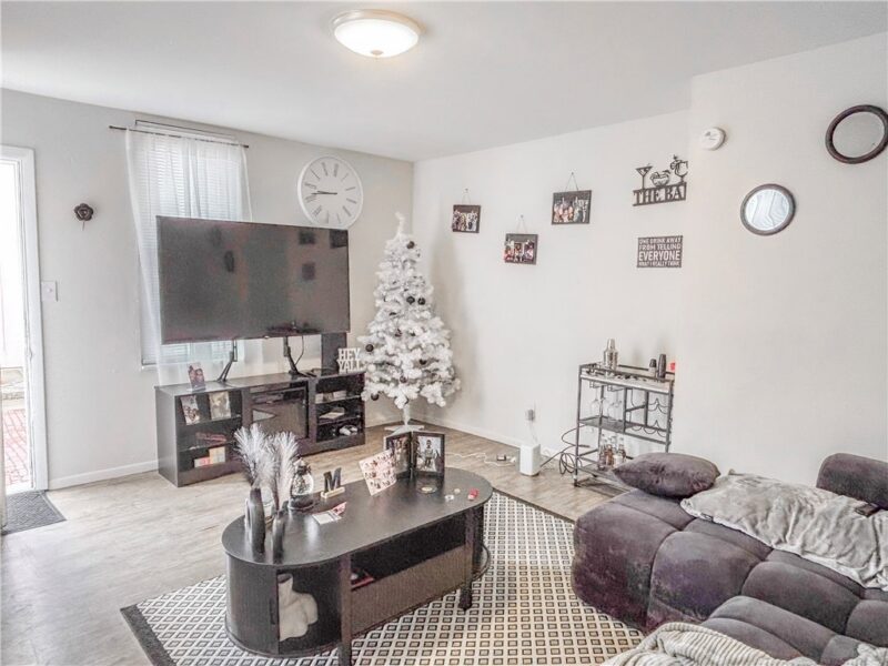 333 Washington St — photo 2