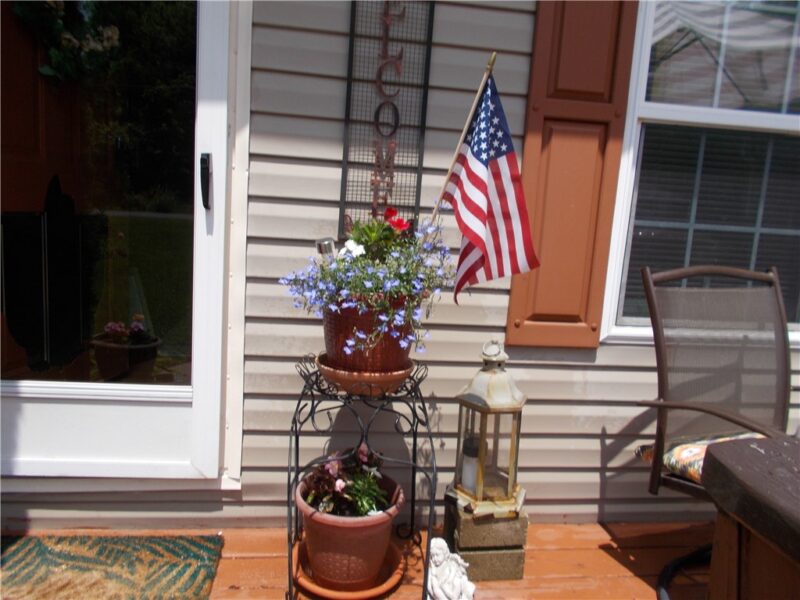1884 Lillian Avenue — photo 7