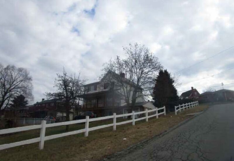 1860 Ohio Ave — photo 2
