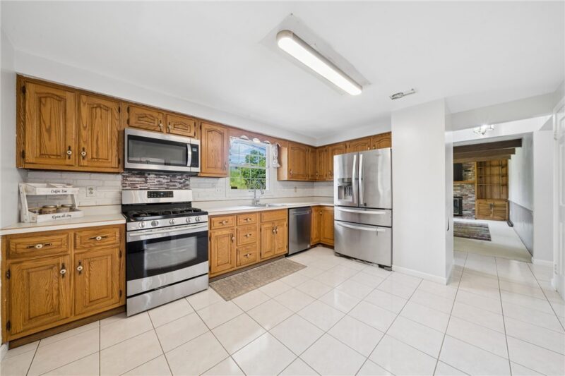 309 Toura Drive — photo 8