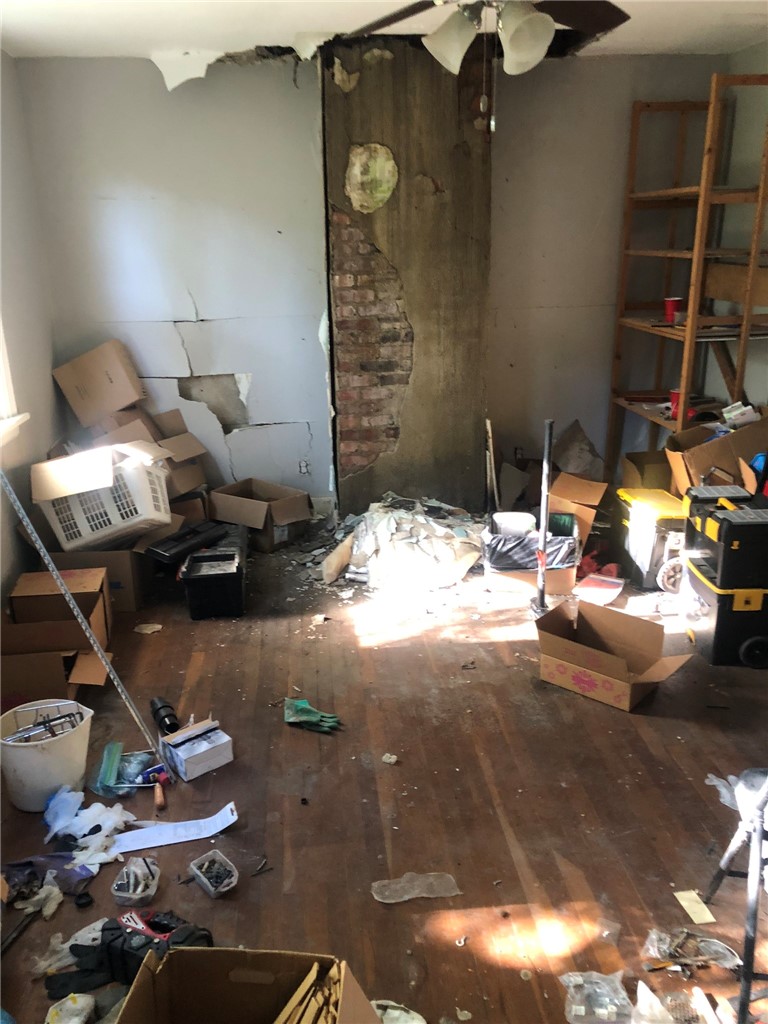 200 Howard St — photo 4