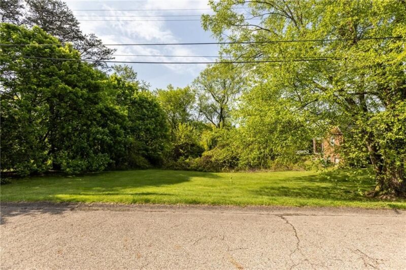 307 Baker Drive — photo 2