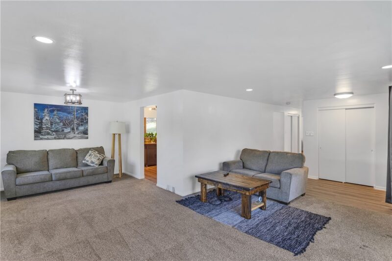 384 Orr Avenue — photo 8