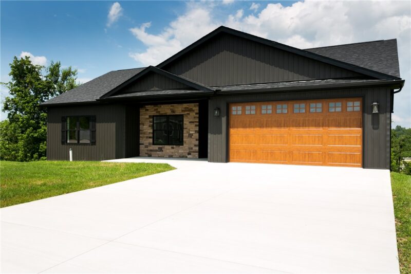 10 VINCENT DRIVE 4 — photo 3