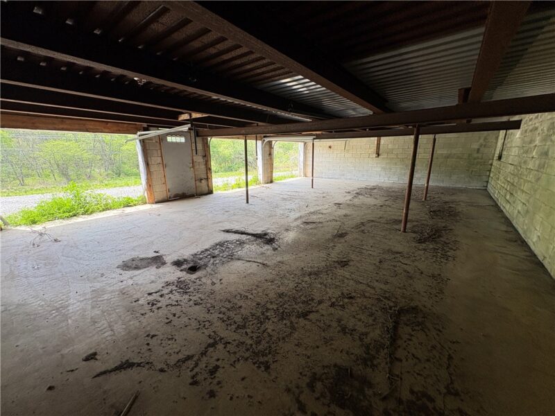 5479 Route 422 Hwy — photo 4