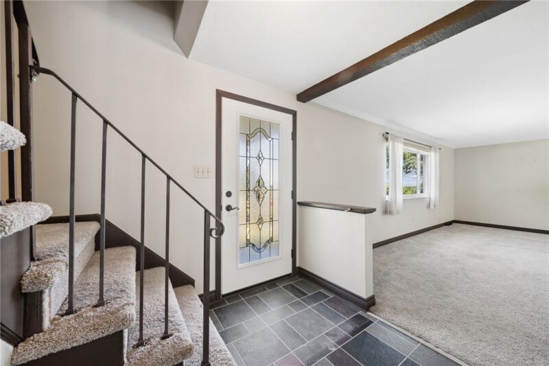 1212 Mountain View Dr — photo 5