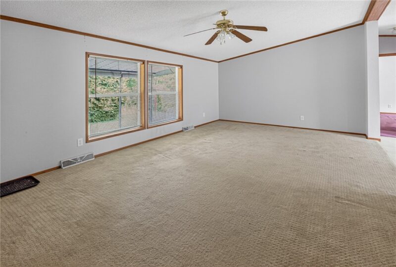 914 Chester Dr — photo 5