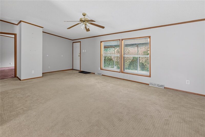 914 Chester Dr — photo 6