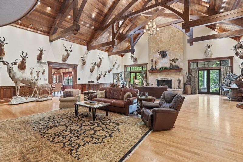 399 Cornetti Road — photo 4
