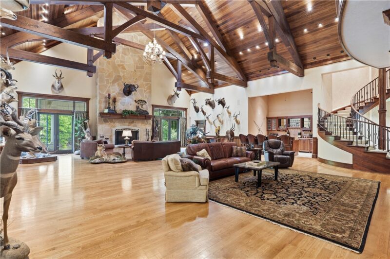 399 Cornetti Road — photo 6