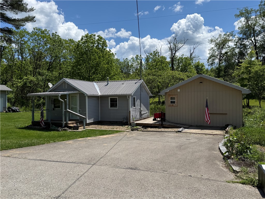 144 Scott Rd — photo 1