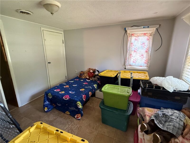 144 Scott Rd — photo 6