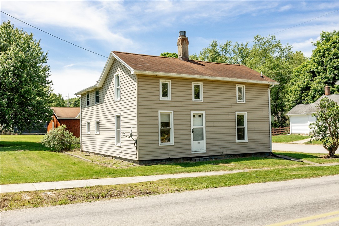 211 Home Street — photo 1