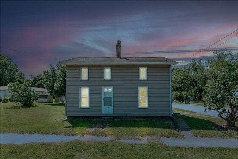 211 Home Street — photo 4