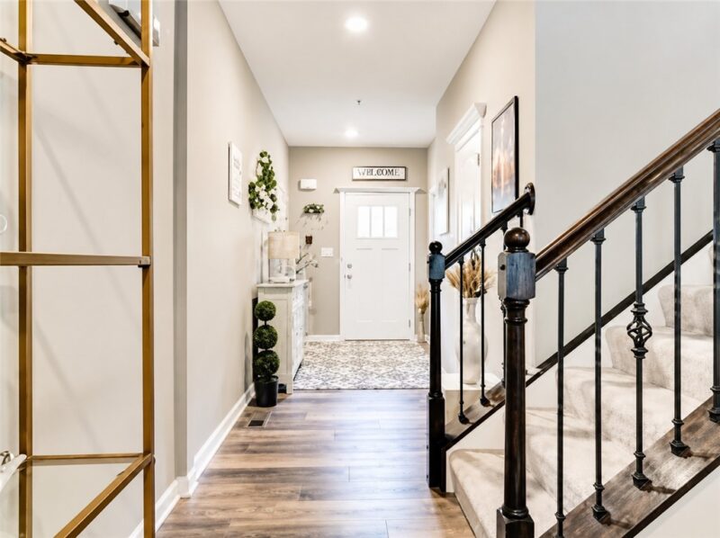 380 Trinity Way — photo 4