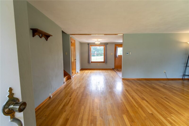 4122 Rte 130 — photo 4