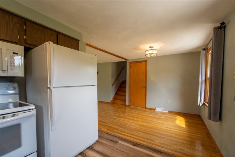 4122 Rte 130 — photo 8