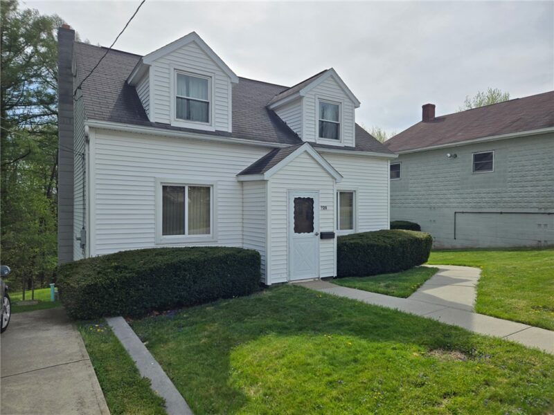 728 Margaret Street — photo 2