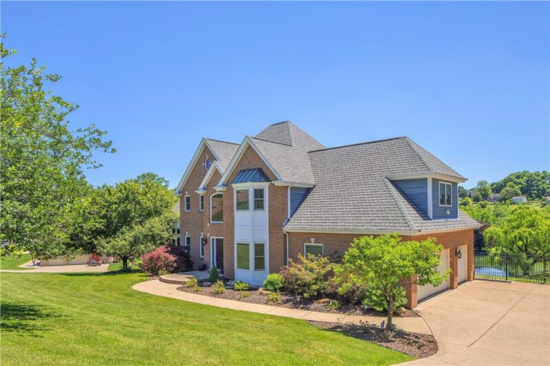 7 Hawthorne Ln — photo 4
