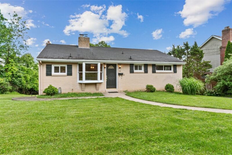 504 Long Dr — photo 2