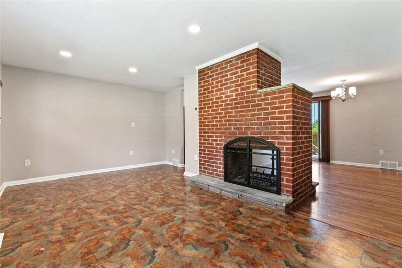 504 Long Dr — photo 4
