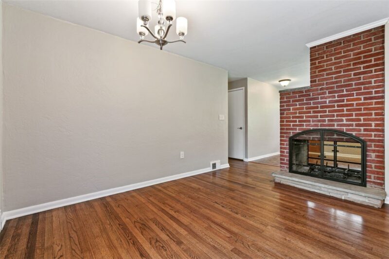 504 Long Dr — photo 5