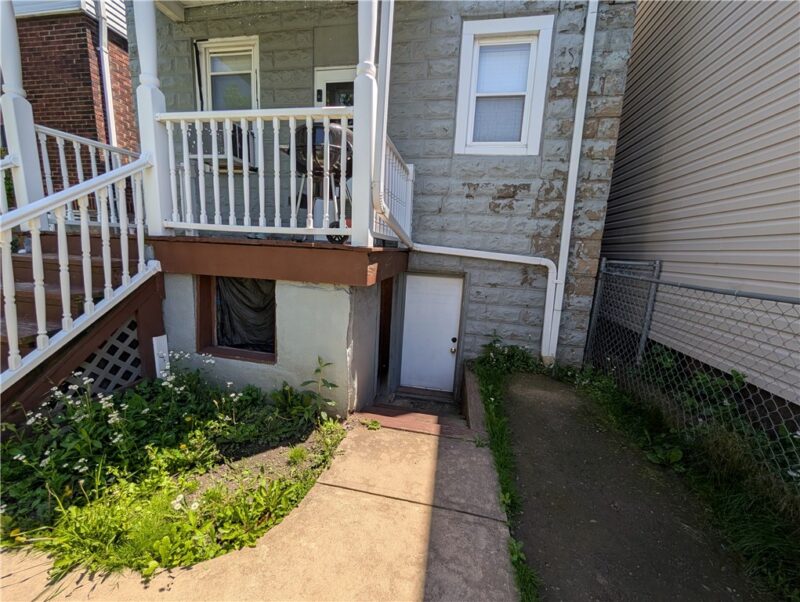 509 Locust St — photo 8
