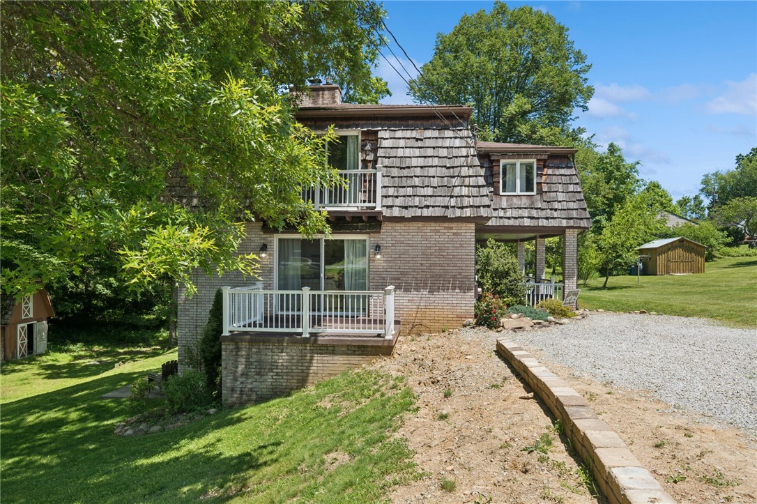 1000 WEIR DR — photo 1