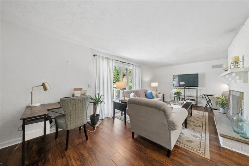 1000 WEIR DR — photo 3