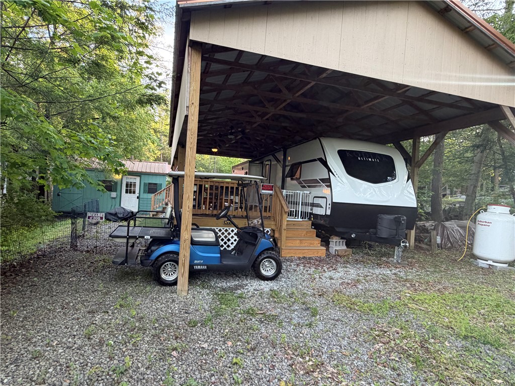 127 Brookside Circle — photo 1