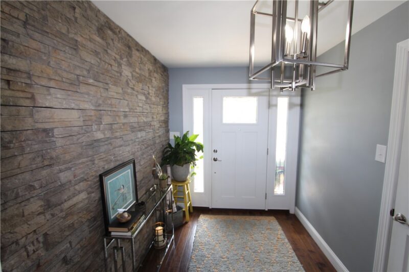 301 W Loyalhanna St — photo 7