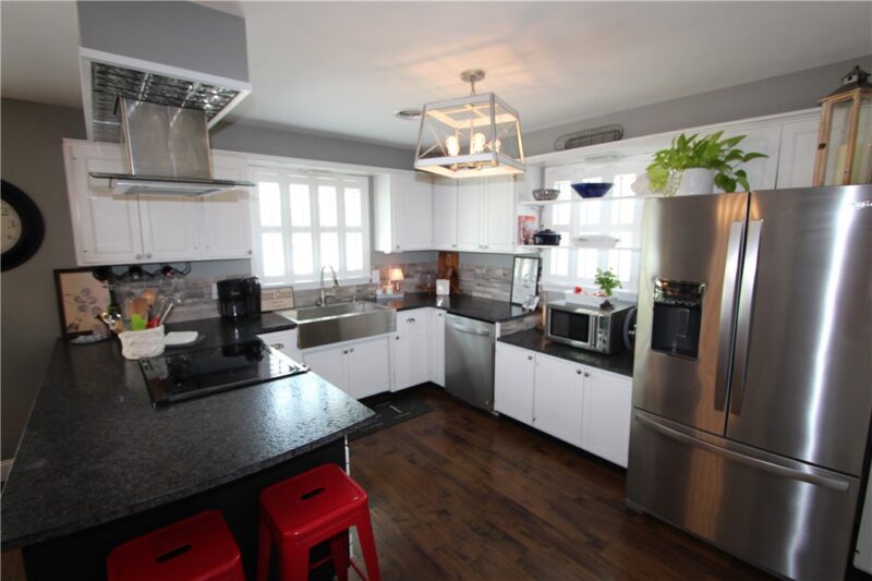 301 W Loyalhanna St — photo 8