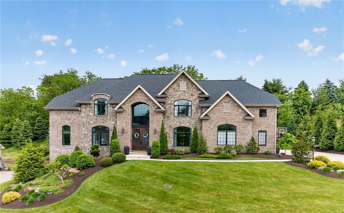 1809 Winchester Dr — photo 1