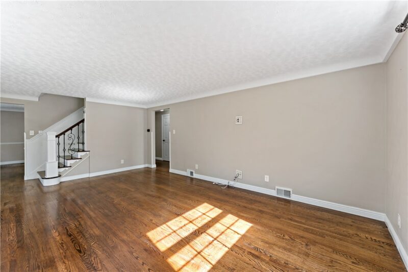 146 Westward Ho Dr — photo 8