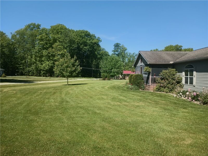 2082 Quincy Lane — photo 3
