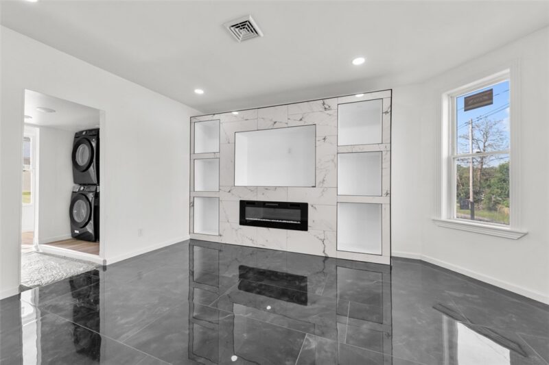 435 N Broadway St — photo 6
