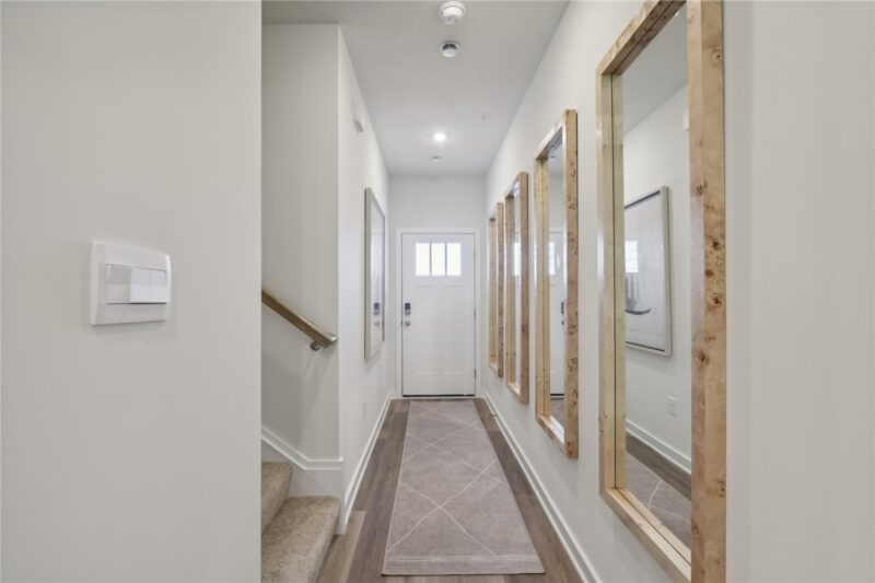 210 Paddock Lane — photo 3