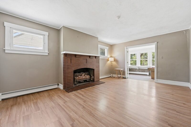3044 Iowa Street — photo 4